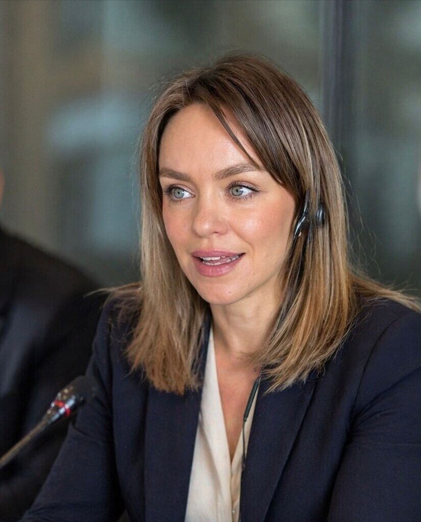 Konferenční tlumočení španělštiny - Barbora Atarsia